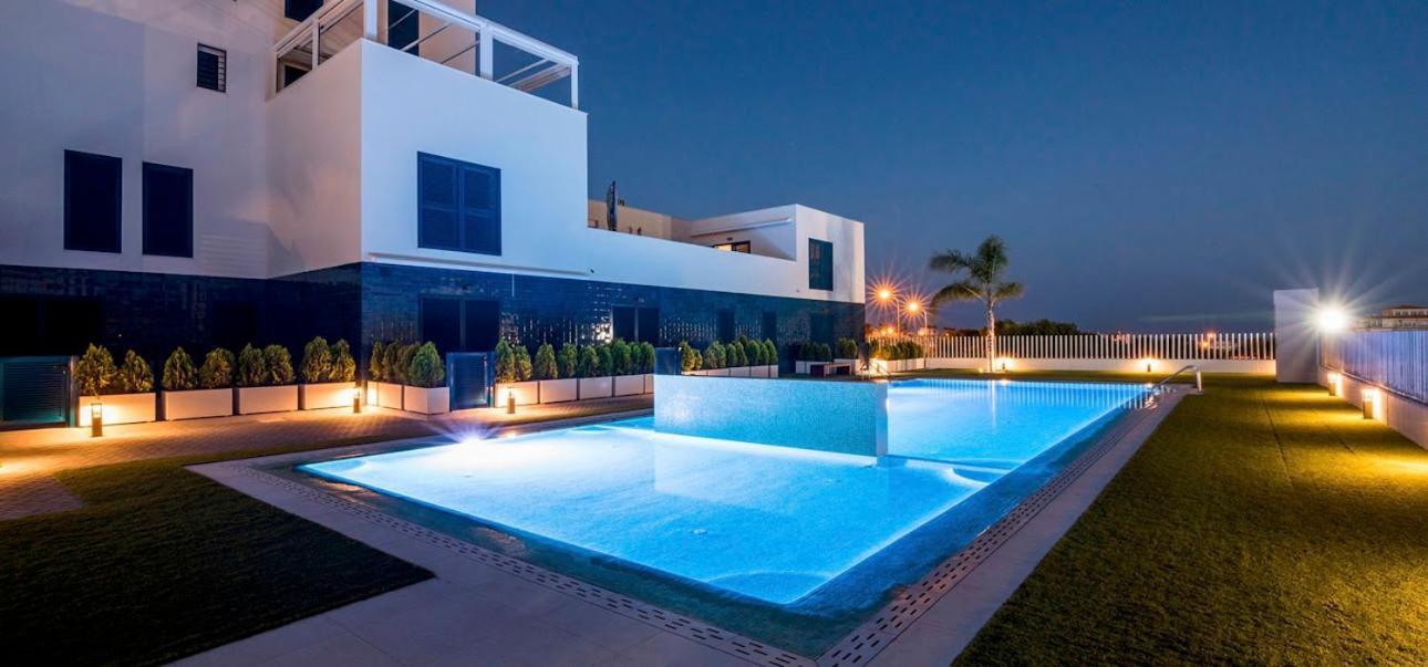Luxury Apartment Turquesa Del Mar Alicante Eksteriør billede